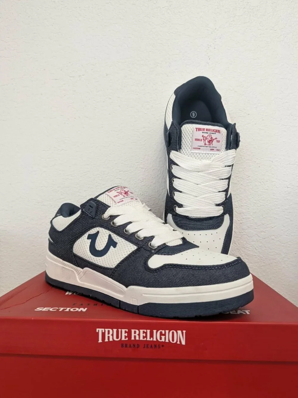 True Religion Travis Sneaker Size 10 Men - O